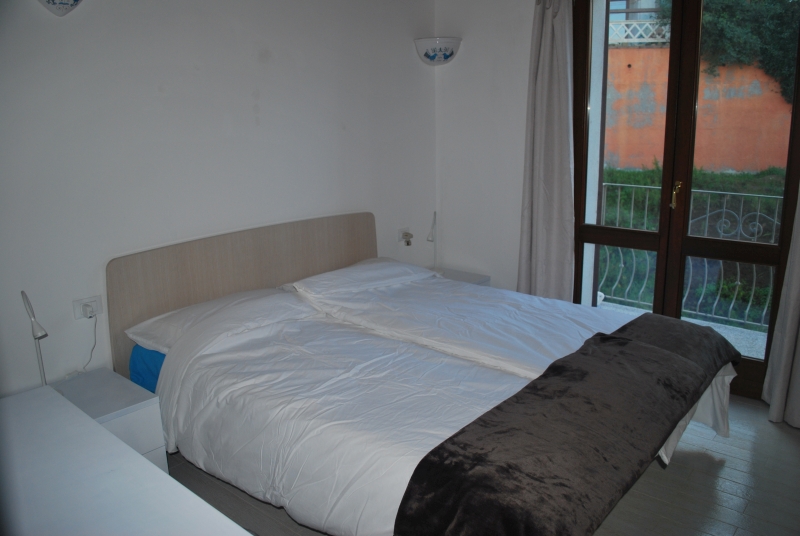 08_bedroom.jpg